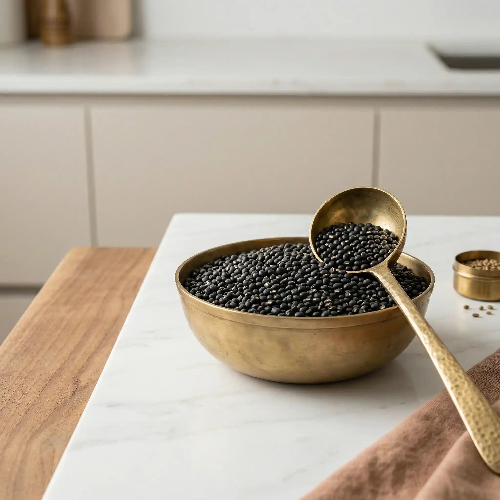 Black Ulundhu - Urad Dhal (Whole Black Gram)